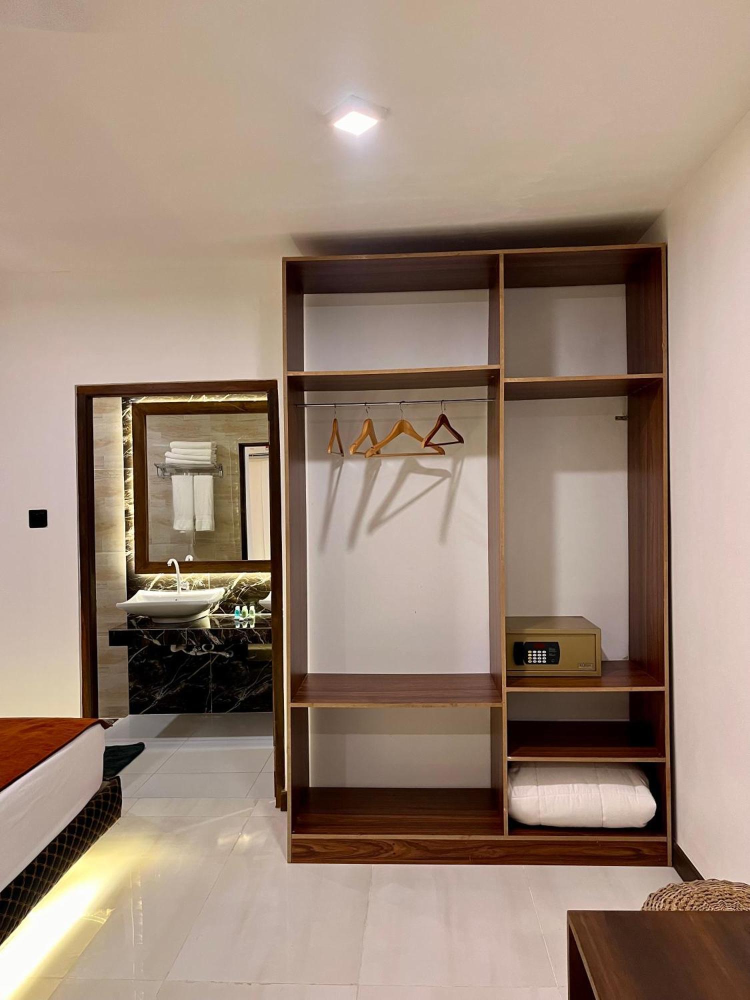 Sundaras Infinity Jungle Resort Dambulla Exterior photo